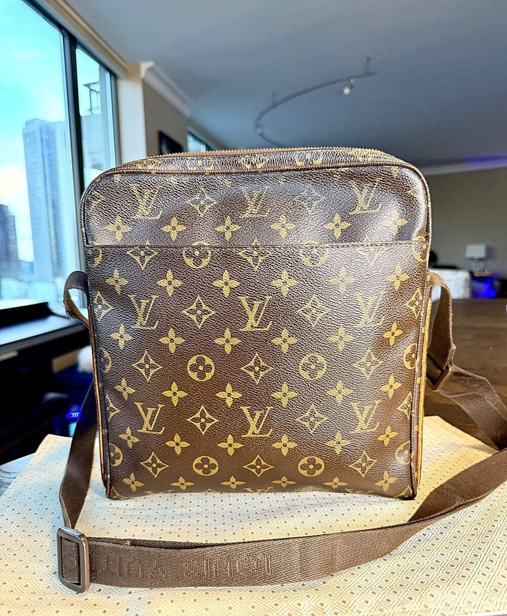 Louis LV Vuitton Trotteur Beaubourg Unisex Cossbody Messenger Bag